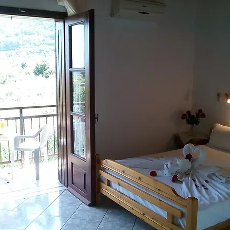 Yanna * Κοίνυρα
